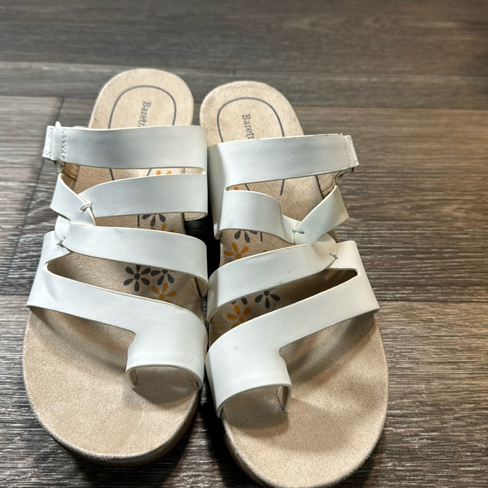Baretraps sandals woman’s size 10 (d51)